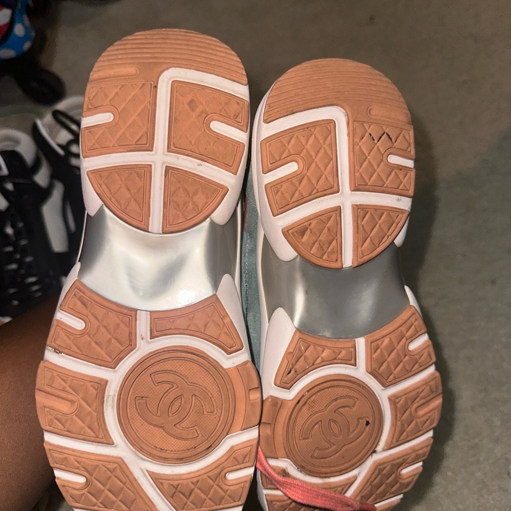Used in good condition chanel sneakers size 6 women’s